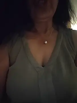 Susannemilf online show from 02-01-26, 01:48