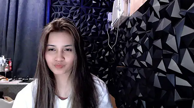 Snapshot of _Bellatrixy_ chatting on 02-04-25, 08:06 Bellatrixy online show from 02-04-25, 08:06