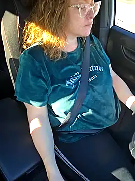 julimonroe online show from 02-25-25, 03:27