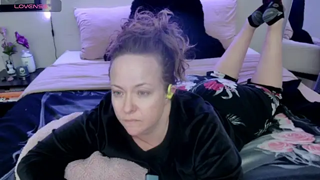 julimonroe online show from 03-02-25, 03:24