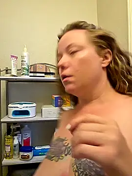 julimonroe online show from 09-17-25, 03:35