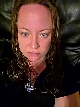 julimonroe online show from 10-20-25, 11:43