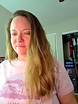 julimonroe online show from 12-02-25, 08:26