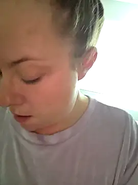 julimonroe online show from 02-02-26, 03:44