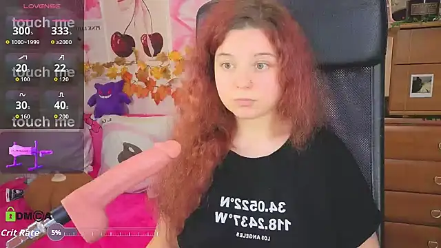 Snapshot of StellaMilla chatting on 10-26-25, 10:25 StellaMilla online show from 10-26-25, 10:25