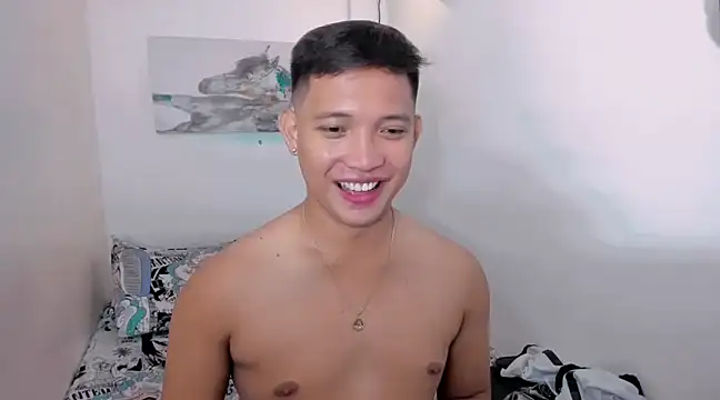 Snapshot of xSebastian19 chatting on 02-25-25, 07:03 xSebastian19 online show from 02-25-25, 07:03