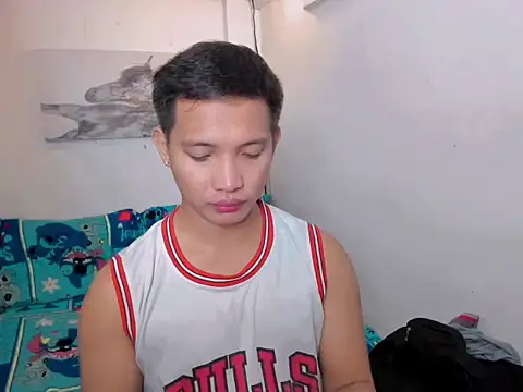 Snapshot of xSebastian19 chatting on 12-16-25, 09:09 xSebastian19 online show from 12-16-25, 09:09