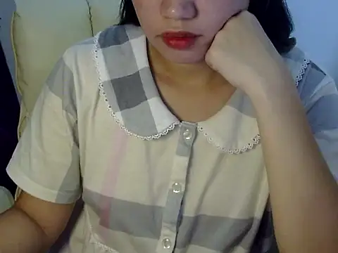    zurIII09  online show from 09-21-25, 07:15