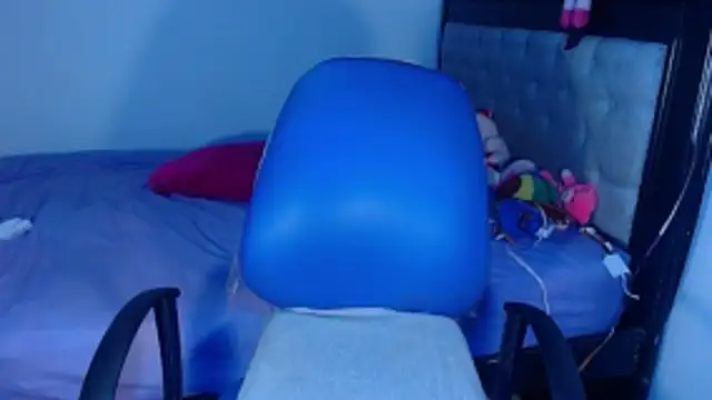 Snapshot of Pamelanicole chatting on 11-26-25, 11:28 Pamelanicole online show from 11-26-25, 11:28