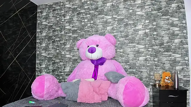 HeidyWillss online show from 02-17-25, 07:21