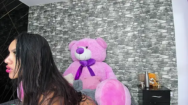 HeidyWillss online show from 03-18-25, 07:20