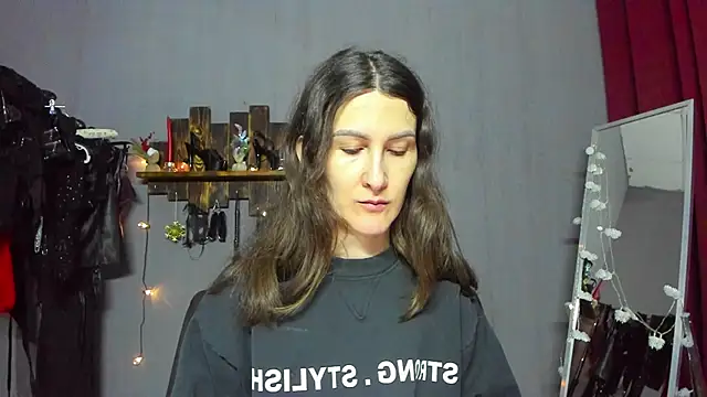 Snapshot of Mistress_Pamela chatting on 12-18-24, 03:26 Mistress Pamela online show from 12-18-24, 03:26