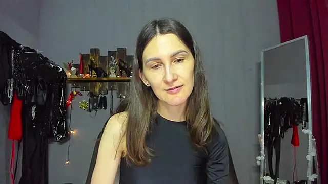 Snapshot of Mistress_Pamela chatting on 12-25-24, 03:50 Mistress Pamela online show from 12-25-24, 03:50