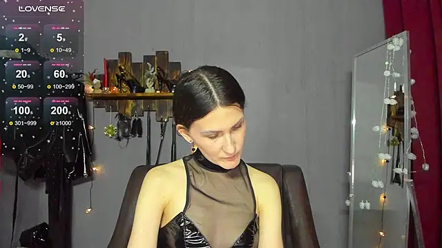 Snapshot of Mistress_Pamela chatting on 12-28-24, 08:37 Mistress Pamela online show from 12-28-24, 08:37