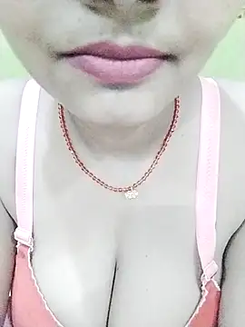 Snapshot of Lattika-Bhabhi chatting on 07-15-26, 04:23 Lattika-Bhabhi online show from 07-15-26, 04:23
