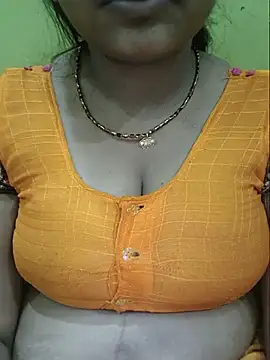 Snapshot of Lattika-Bhabhi chatting on 07-30-26, 03:55 Lattika-Bhabhi online show from 07-30-26, 03:55