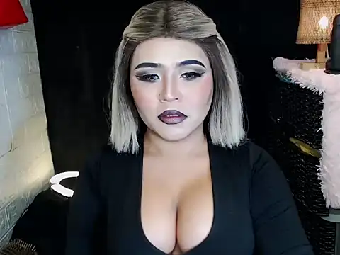 Snapshot of x12inchanaconda chatting on 02-26-26, 12:42 x12inchanaconda online show from 02-26-26, 12:42