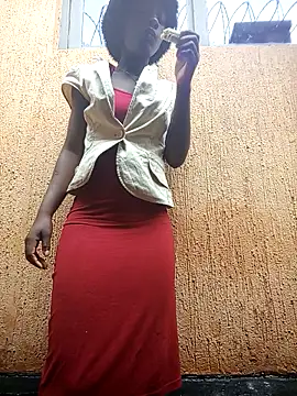 Snapshot of Petite_li chatting on 12-19-25, 07:04 Petite li online show from 12-19-25, 07:04