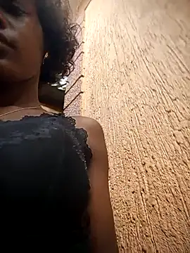 Snapshot of Petite_li chatting on 01-10-26, 06:26 Petite li online show from 01-10-26, 06:26