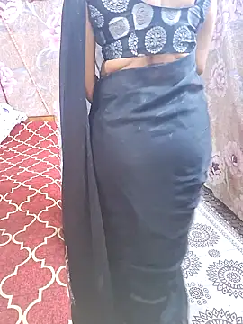 Snapshot of XBHUUME chatting on 12-02-24, 05:48 XBHUUME online show from 12-02-24, 05:48