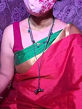 Snapshot of XBHUUME chatting on 03-06-25, 05:22 XBHUUME online show from 03-06-25, 05:22