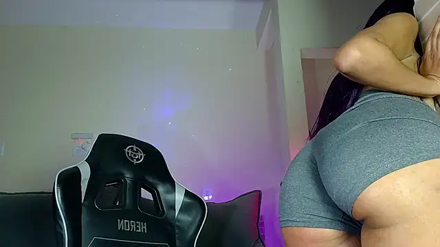 Snapshot of isa_hotwifee chatting on 03-01-26, 02:30 isa hotwifee online show from 03-01-26, 02:30