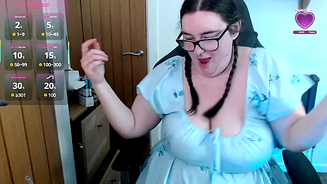 Rebecca Summer online show from 04-23-26, 05:26