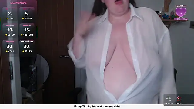 Rebecca Summer online show from 07-08-26, 06:23
