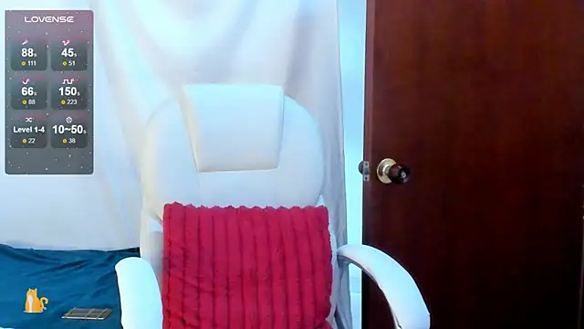 MatchedEyebrow online show from 03-18-25, 09:43