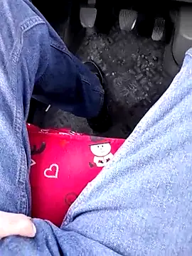 feet toes online show from 02-21-25, 10:17