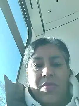 Snapshot of Molly_newman6 chatting on 02-05-25, 10:41 Molly newman6 online show from 02-05-25, 10:41