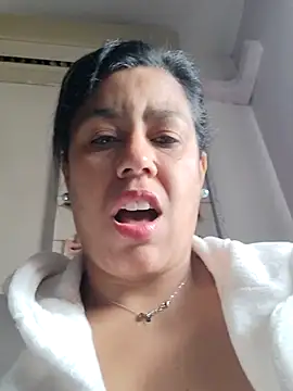 Snapshot of Molly_newman6 chatting on 02-22-25, 01:57 Molly newman6 online show from 02-22-25, 01:57