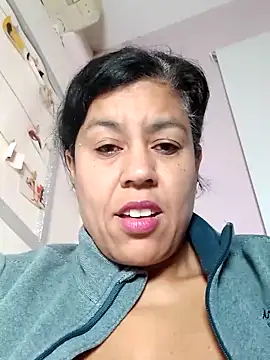 Snapshot of Molly_newman6 chatting on 03-15-25, 05:41 Molly newman6 online show from 03-15-25, 05:41