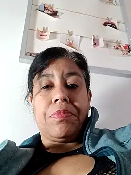 Snapshot of Molly_newman6 chatting on 03-16-25, 11:16 Molly newman6 online show from 03-16-25, 11:16