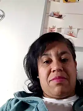 Snapshot of Molly_newman6 chatting on 03-19-25, 03:52 Molly newman6 online show from 03-19-25, 03:52