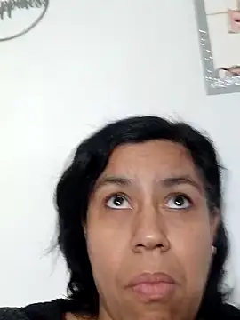 Molly newman6 online show from 12-21-25, 09:49