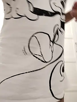 Molly newman6 online show from 02-15-26, 09:33