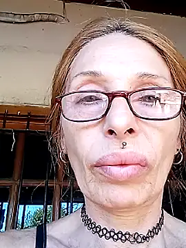 FrozenWaffle online show from 02-19-25, 06:54