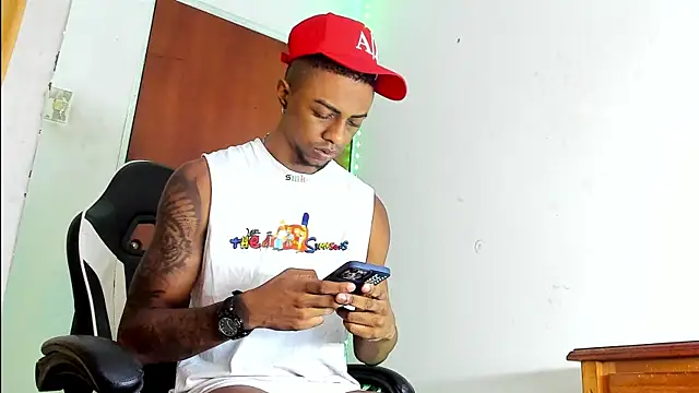 YeremiBrowm online show from 01-10-25, 09:42