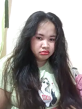 Snapshot of PinayGirl23 chatting on 11-18-25, 05:23 PinayGirl23 online show from 11-18-25, 05:23