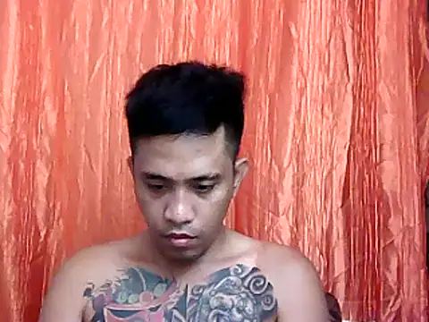 Snapshot of Thyler08 chatting on 12-14-24, 07:40 Thyler08 online show from 12-14-24, 07:40