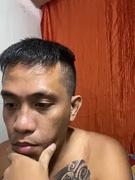 Snapshot of Thyler08 chatting on 02-09-25, 12:19 Thyler08 online show from 02-09-25, 12:19