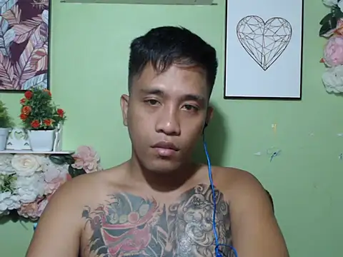 Thyler08 online show from 12-14-25, 07:36