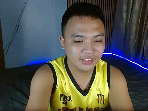 Snapshot of xsweetasian69x chatting on 01-07-25, 05:42 xsweetasian69x online show from 01-07-25, 05:42