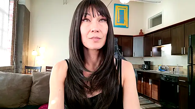 EveEnigma online show from 12-18-24, 05:42