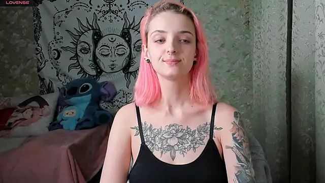 Snapshot of Cutie_Adelia chatting on 12-02-24, 12:18 Cutie Adelia online show from 12-02-24, 12:18