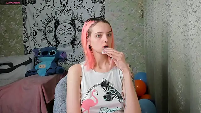 Snapshot of Cutie_Adelia chatting on 12-26-24, 10:26 Cutie Adelia online show from 12-26-24, 10:26