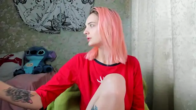 Snapshot of Cutie_Adelia chatting on 01-20-25, 09:35 Cutie Adelia online show from 01-20-25, 09:35