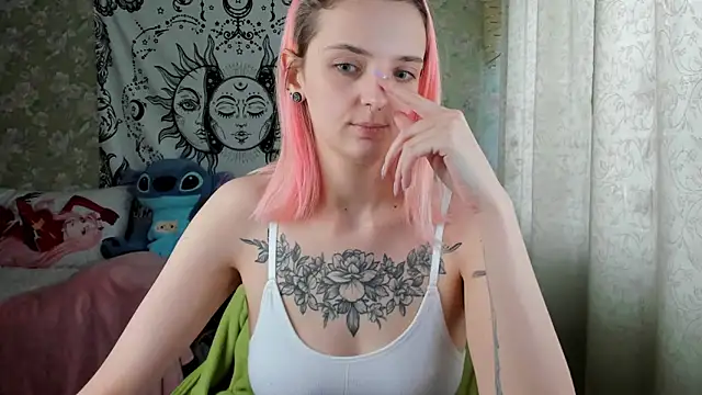 Snapshot of Cutie_Adelia chatting on 02-11-25, 09:42 Cutie Adelia online show from 02-11-25, 09:42