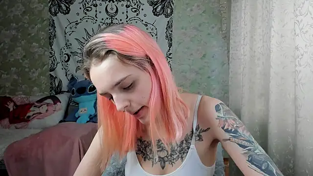 Snapshot of Cutie_Adelia chatting on 02-16-25, 11:16 Cutie Adelia online show from 02-16-25, 11:16